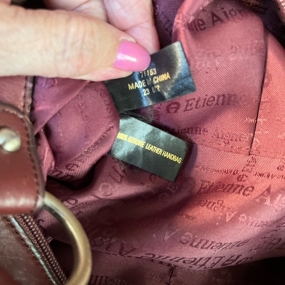 Vintage Burgundy Genuine Leather Gold Toned Hardware Satchel Handbag - Picture 11 of 12